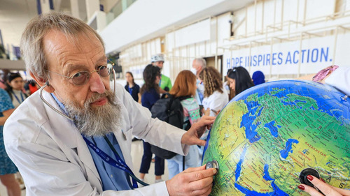 Цөмийн дайн, эсвэл хиймэл оюуны аюул 2100 онд хүн төрөлхтнийг сүйрүүлж болзошгүй...